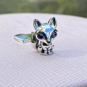 PANDORA Blue-Eyed Fox Charm